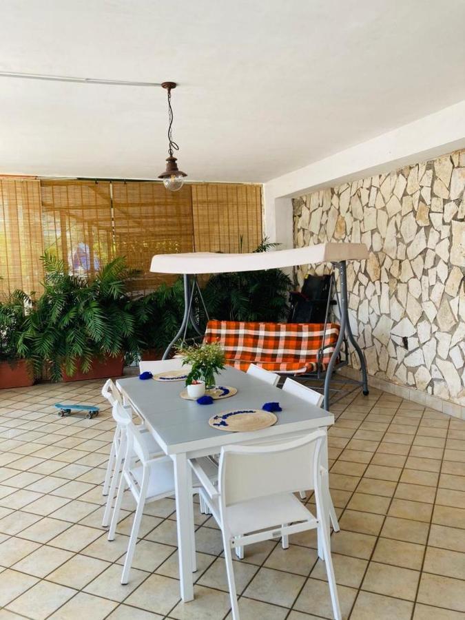 Апартаменты La Terrazza Вико-Экуенсе Экстерьер фото